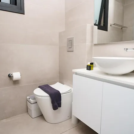 Wealthystays 2br Retreat , 5min Walk To Protaras